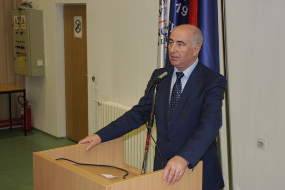 Dekan prof. dr Novak Kondić