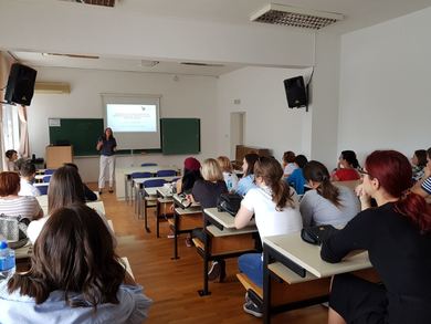 Profesor Anet Klajn održala predavanje na Filozofskom fakultetu